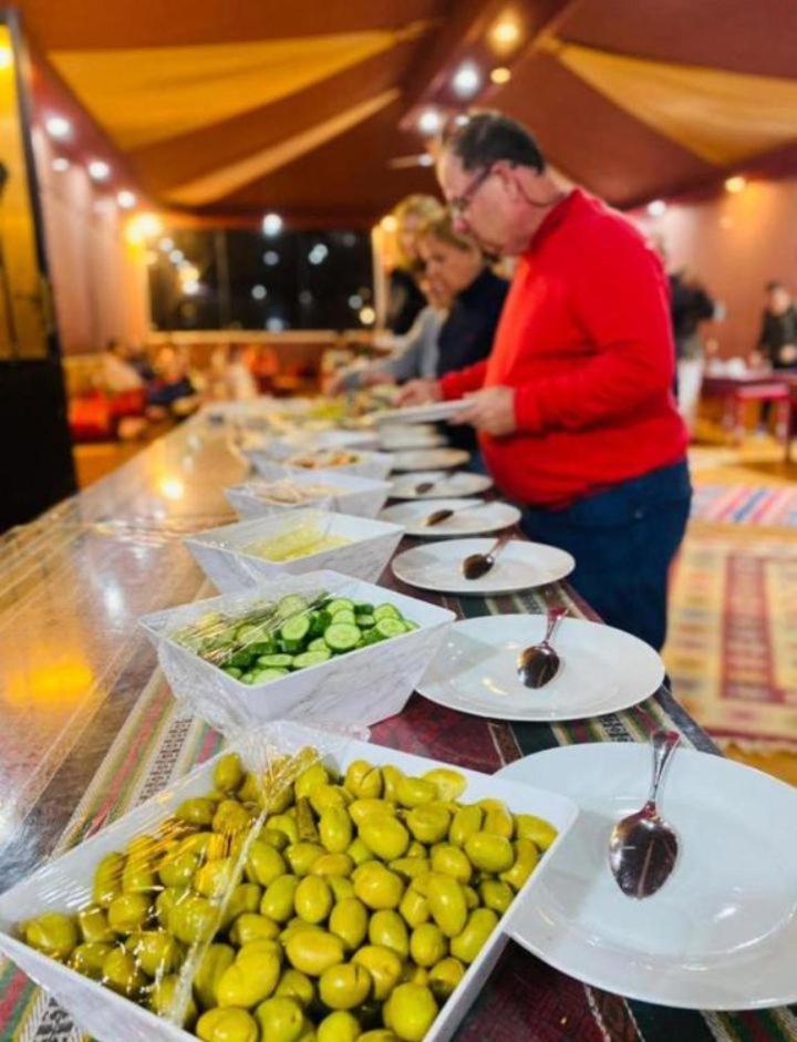 Star Magic Camp Hotel Rum vádi Kültér fotó